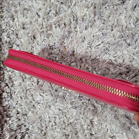 Samantha Thavasa Pink Long Leather Zippy Wallet - Picture 3 of 15
